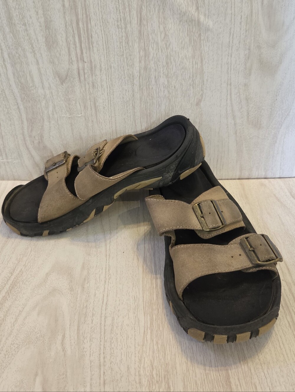 Vintage Bite Hiking Sandal